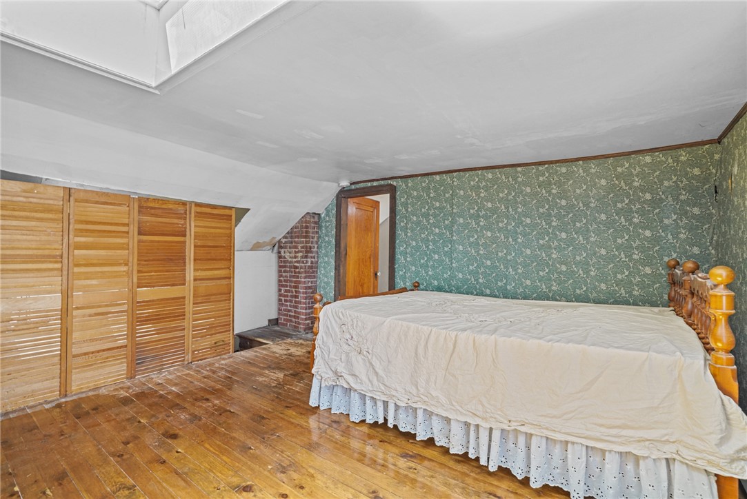 99 Summit Road Portsmouth, RI 02871 - Photo 14 of 31 Second floor