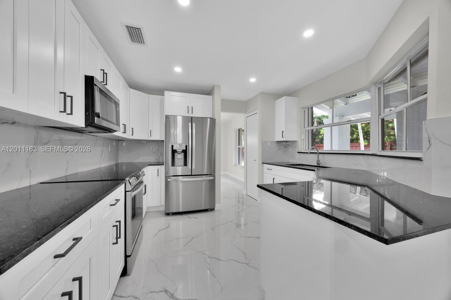 8503 Southwest 83rd Street Miami, FL 33143 - Photo 6 of 27