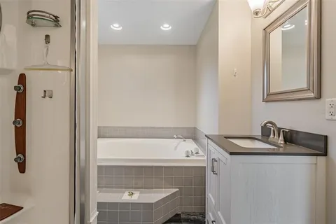$1,150,000 | 3220 West Bay Villa Avenue, Tampa, FL 33611