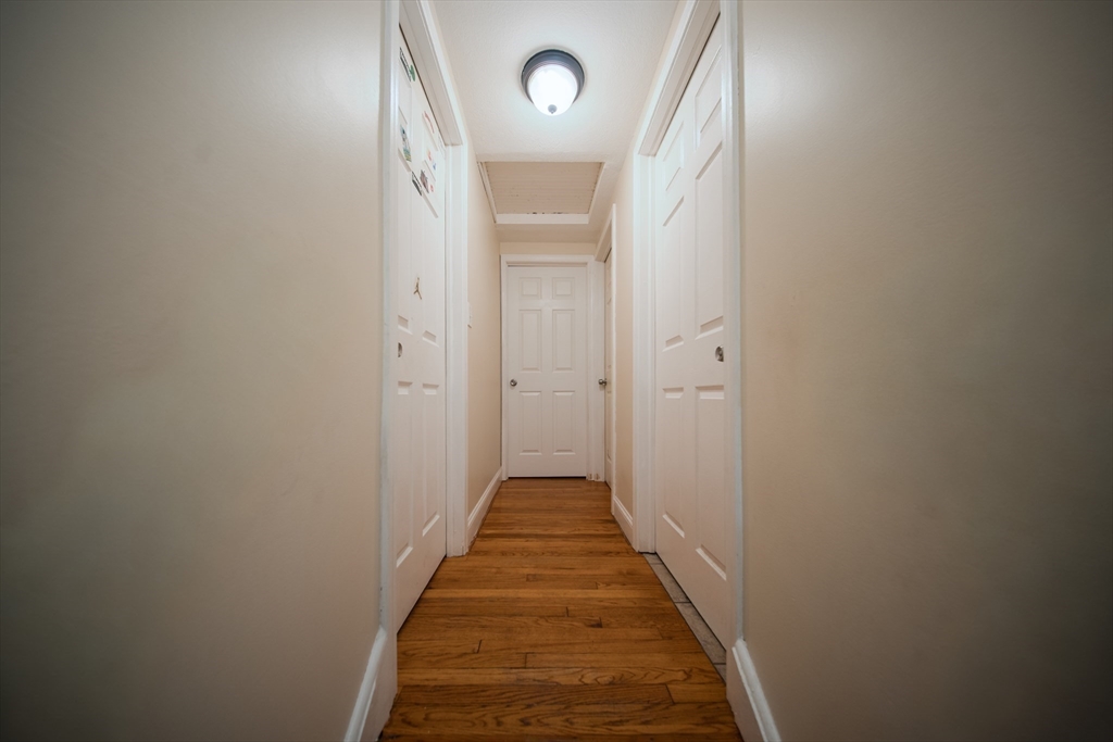 90 St James Circle Springfield, MA 01104 - Photo 11 of 23