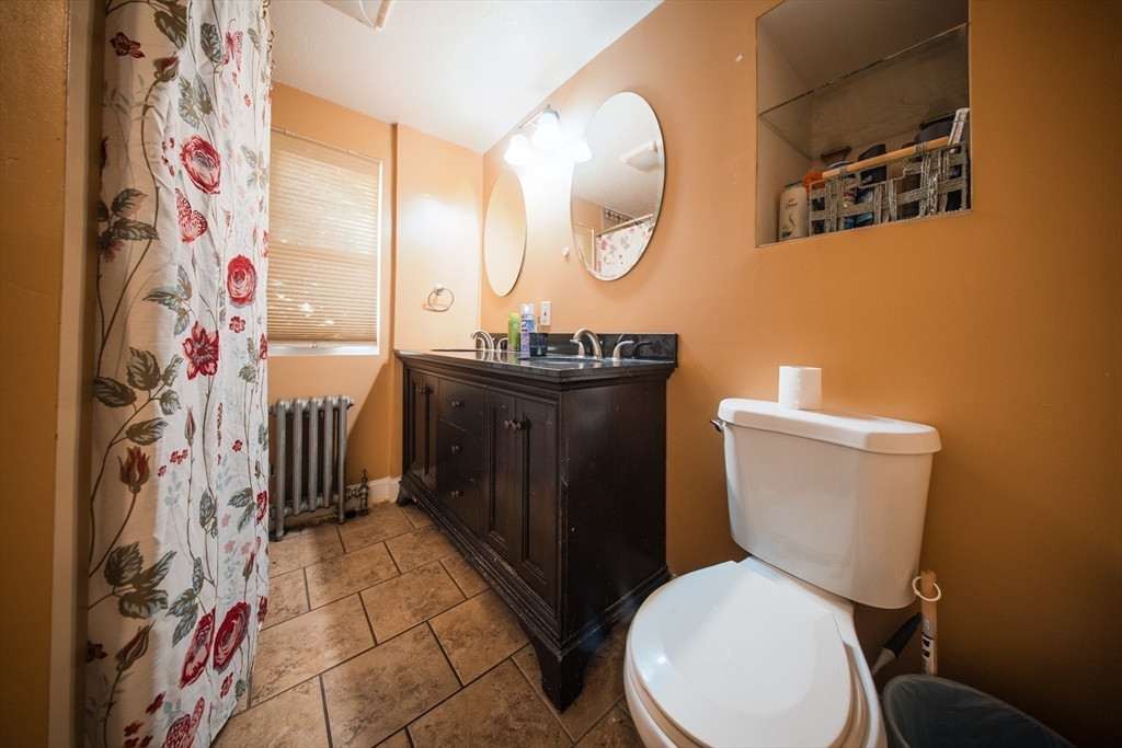 90 St James Circle Springfield, MA 01104 - Photo 12 of 23