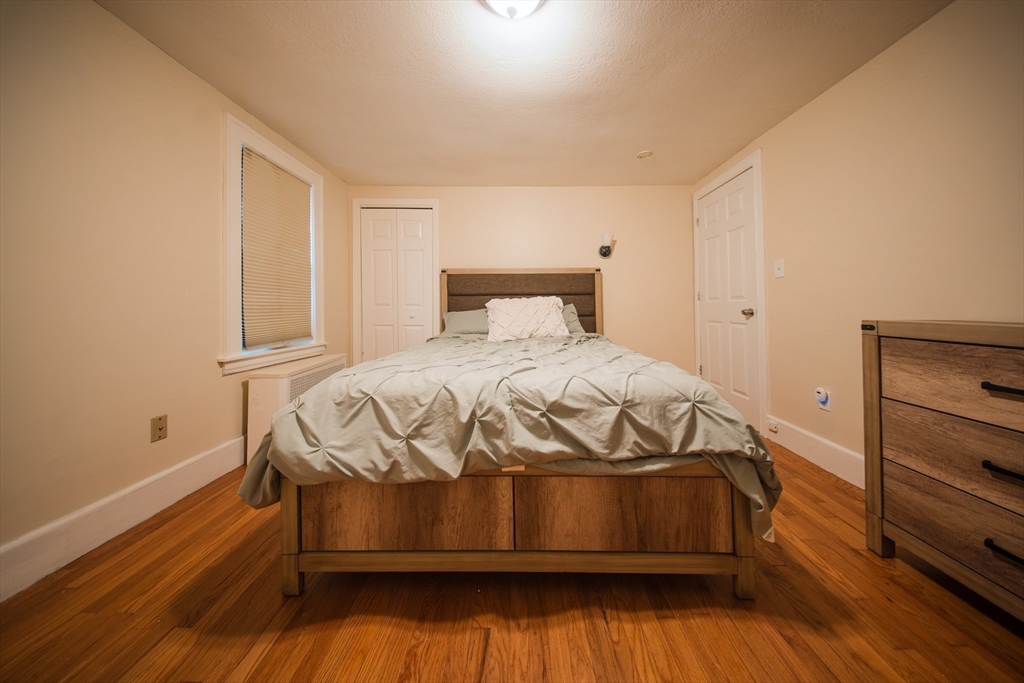 90 St James Circle Springfield, MA 01104 - Photo 14 of 23