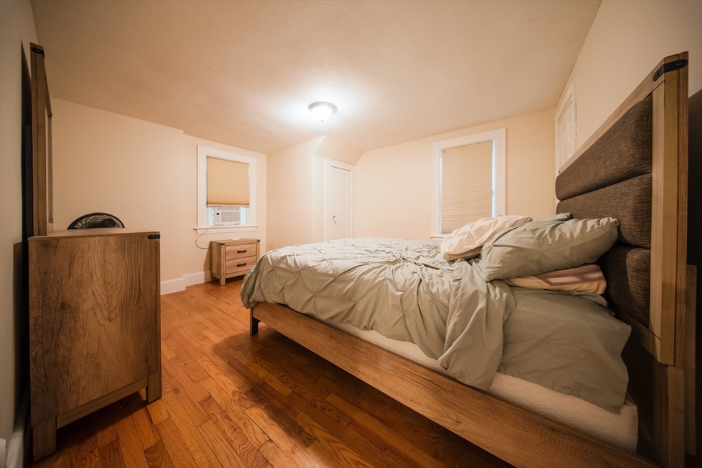 90 St James Circle Springfield, MA 01104 - Photo 15 of 23