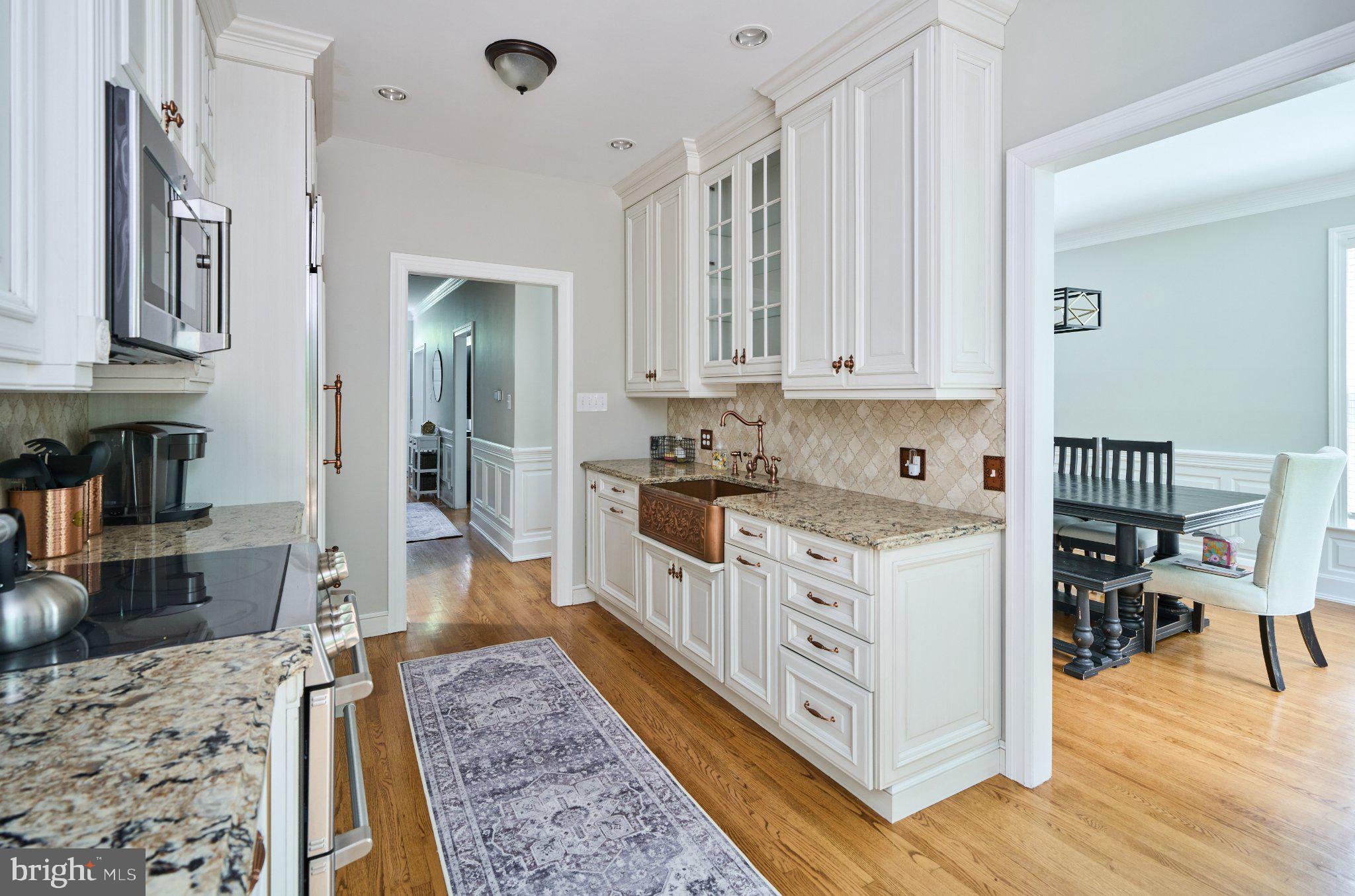 27 Sentinel Road, Unit 139 Washington Crossing, PA 18977 - Photo 9 of 37 Elegant kitchen with modern finishes.