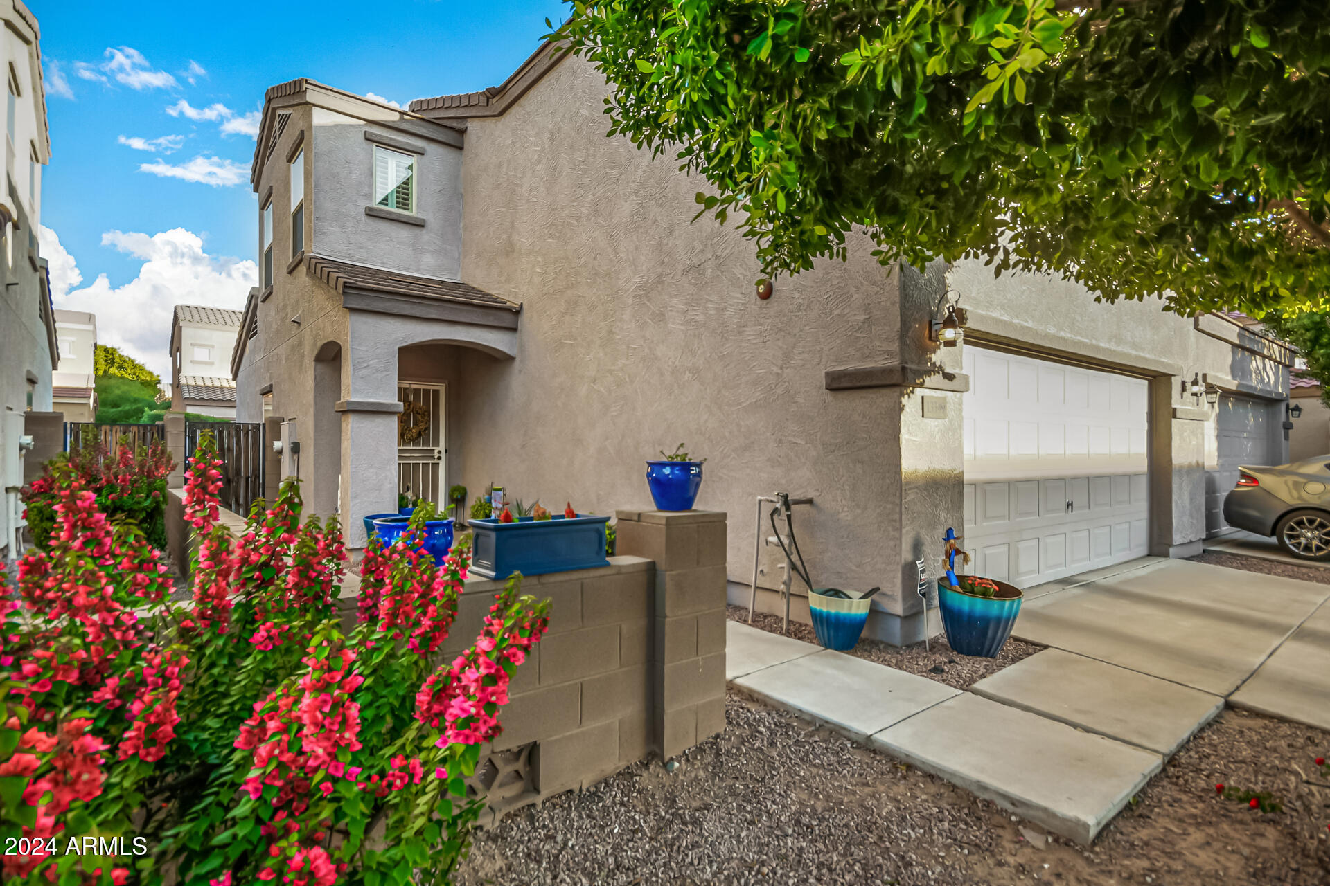 13349 North 87th Lane Peoria, AZ 85381 - Photo 2 of 18 06-87th