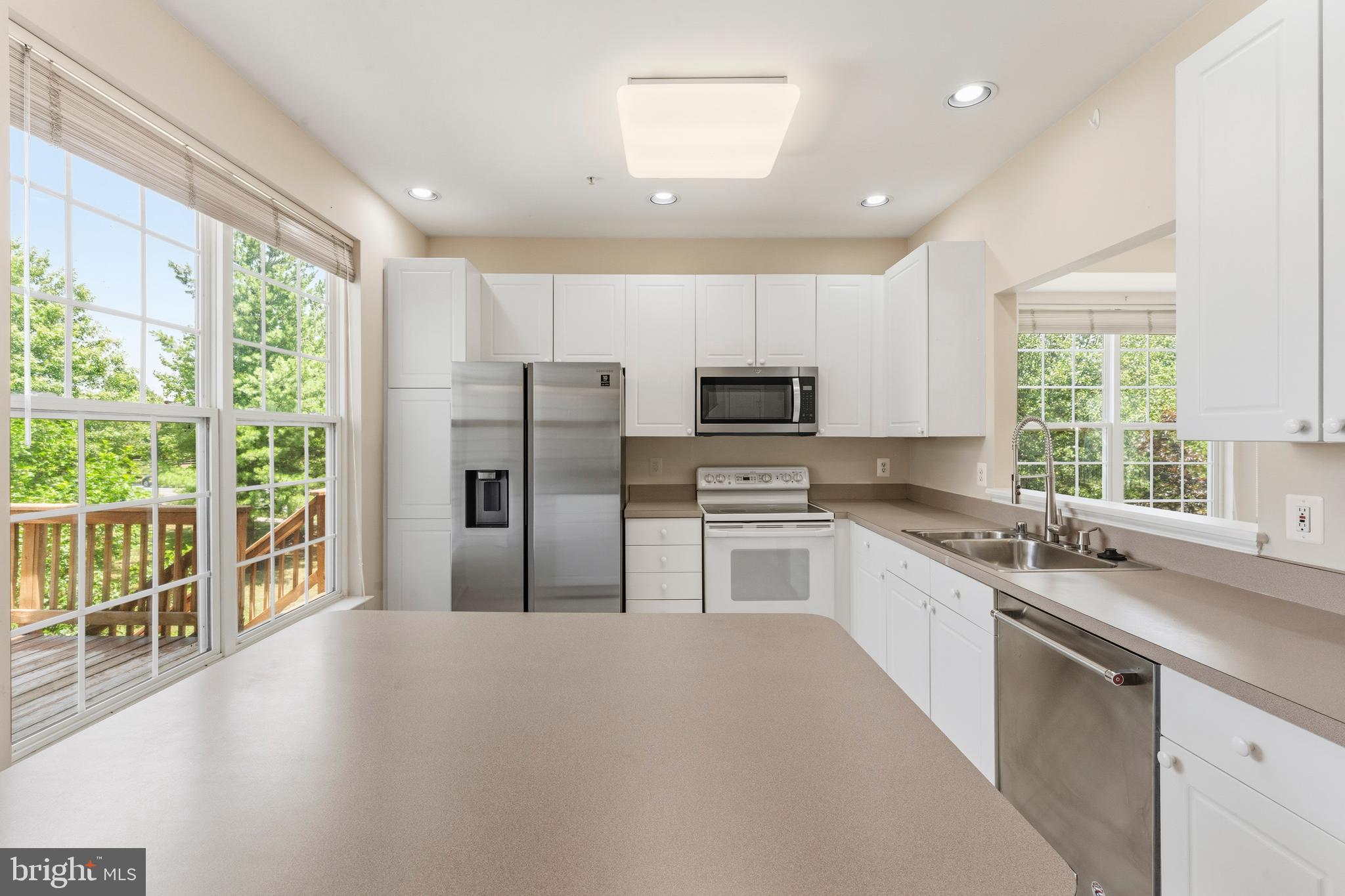 218 Harpers Way Frederick, MD 21702 - Photo 10 of 49