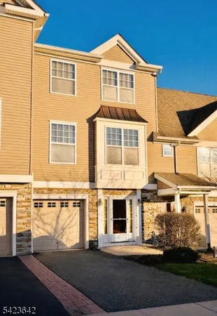 $522,500 | 46 Junegrass Way, Hackettstown, NJ 07840