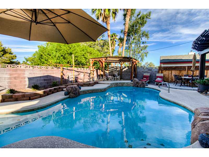 1904 Nuevo Road Henderson, NV 89014 - Photo 24 of 26 Swimming Pool/Hot Tub/Sauna.
