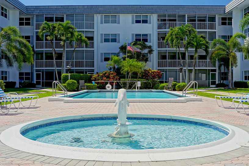 800 East Camino Real, Unit 4160 Boca Raton, FL 33432 - Photo 3 of 25 POOL AREA