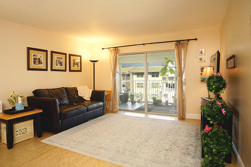 800 East Camino Real, Unit 4160 Boca Raton, FL 33432 - Photo 9 of 25 LIVING AREA