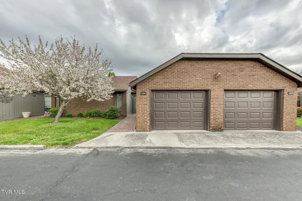 $250,000 | 600 Fleetwood Drive, Unit 404, Kingsport, TN 37660