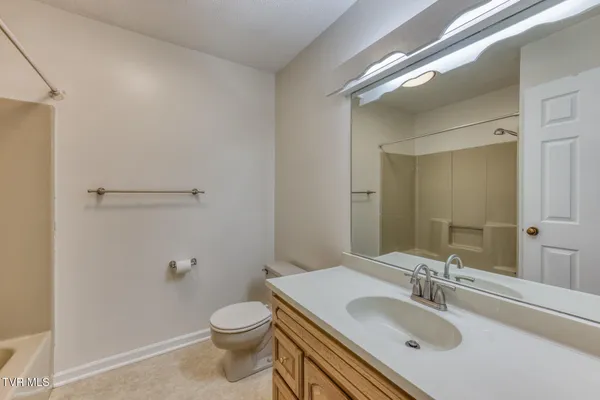 $250,000 | 600 Fleetwood Drive, Unit 404, Kingsport, TN 37660