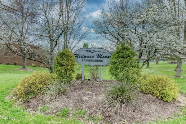 $250,000 | 600 Fleetwood Drive, Unit 404, Kingsport, TN 37660