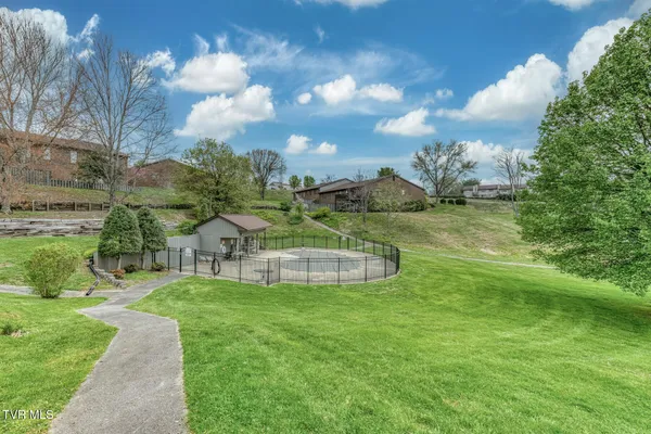 $250,000 | 600 Fleetwood Drive, Unit 404, Kingsport, TN 37660