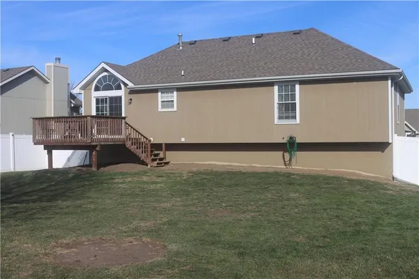 $287,500 | 1003 Rosewood Drive, Cameron, MO 64429