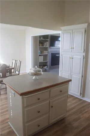 $287,500 | 1003 Rosewood Drive, Cameron, MO 64429