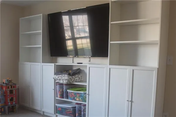 $287,500 | 1003 Rosewood Drive, Cameron, MO 64429