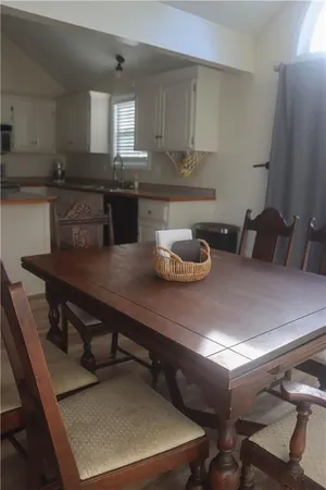 $287,500 | 1003 Rosewood Drive, Cameron, MO 64429