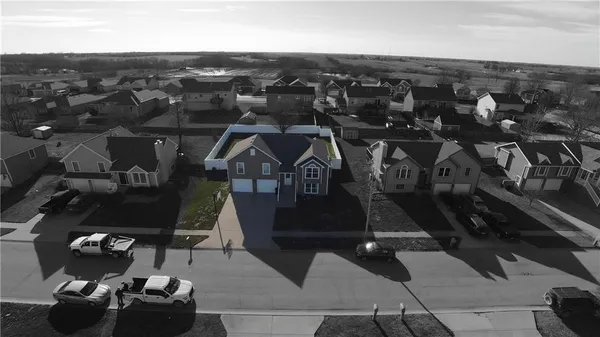 $287,500 | 1003 Rosewood Drive, Cameron, MO 64429