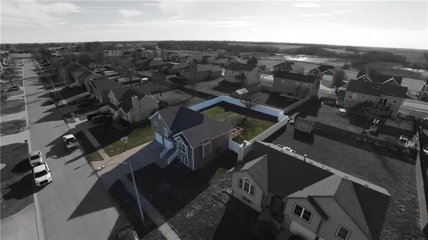 $287,500 | 1003 Rosewood Drive, Cameron, MO 64429