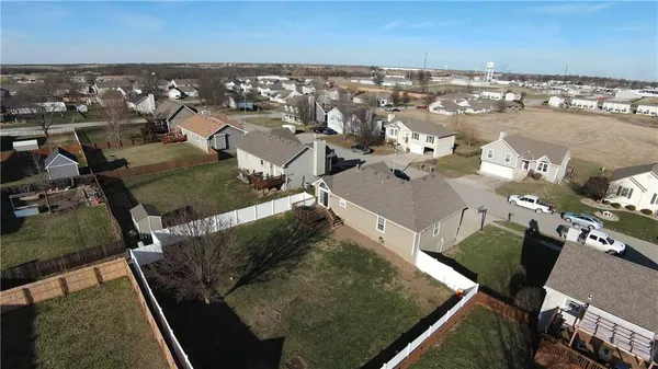 $287,500 | 1003 Rosewood Drive, Cameron, MO 64429