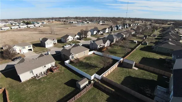 $287,500 | 1003 Rosewood Drive, Cameron, MO 64429