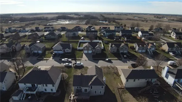 $287,500 | 1003 Rosewood Drive, Cameron, MO 64429