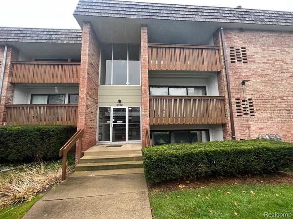 $1,900 | 2152 Pauline Boulevard, Unit 207, Ann Arbor, MI 48103