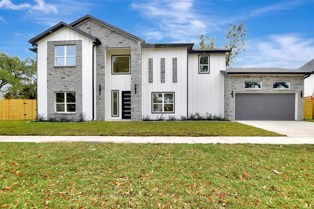 a view of a house with a swimming pool