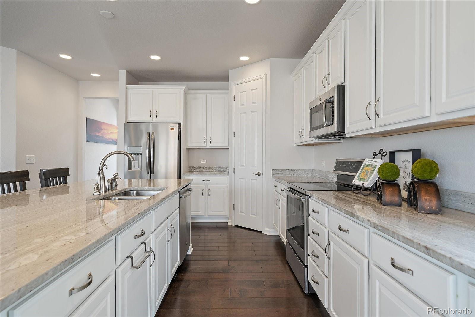 2989 Bittern Street Castle Rock, CO 80104 - Photo 14 of 42