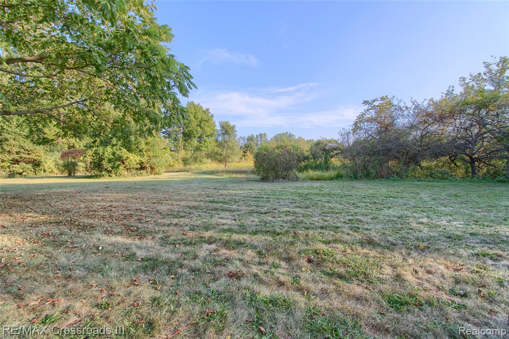 49765 Willis Road Belleville, MI 48111 - Photo 37 of 72 Gallery Image 37