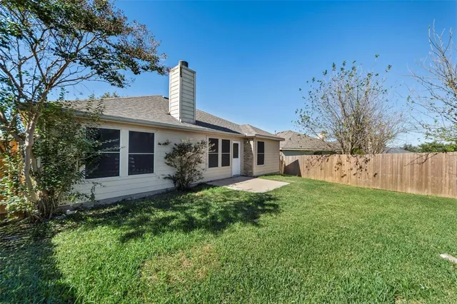 $2,100 | 1002 Manassas Drive, Forney, TX 75126