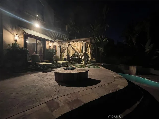 $2,750 | 1639 5th Street, Manhattan Beach, CA 90266