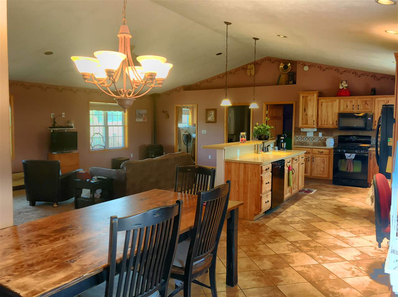 7127 Hawley Road Williamsburg, MI 49690 - Photo 22 of 52 1850455-21.JPG