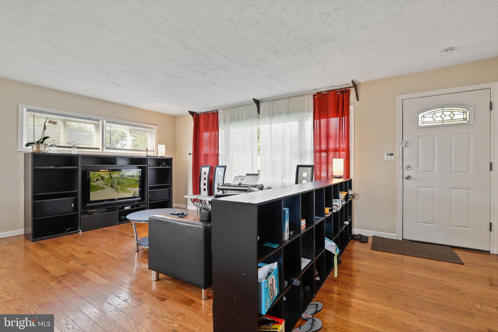 5918 Charnwood Road Baltimore, MD 21228 - Photo 2 of 29