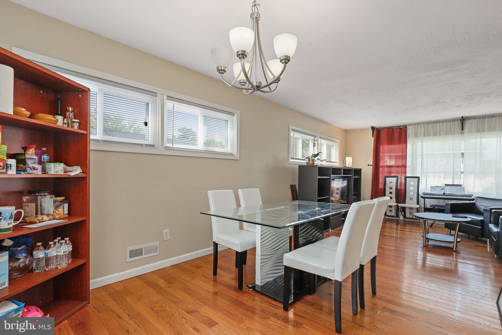 5918 Charnwood Road Baltimore, MD 21228 - Photo 6 of 29