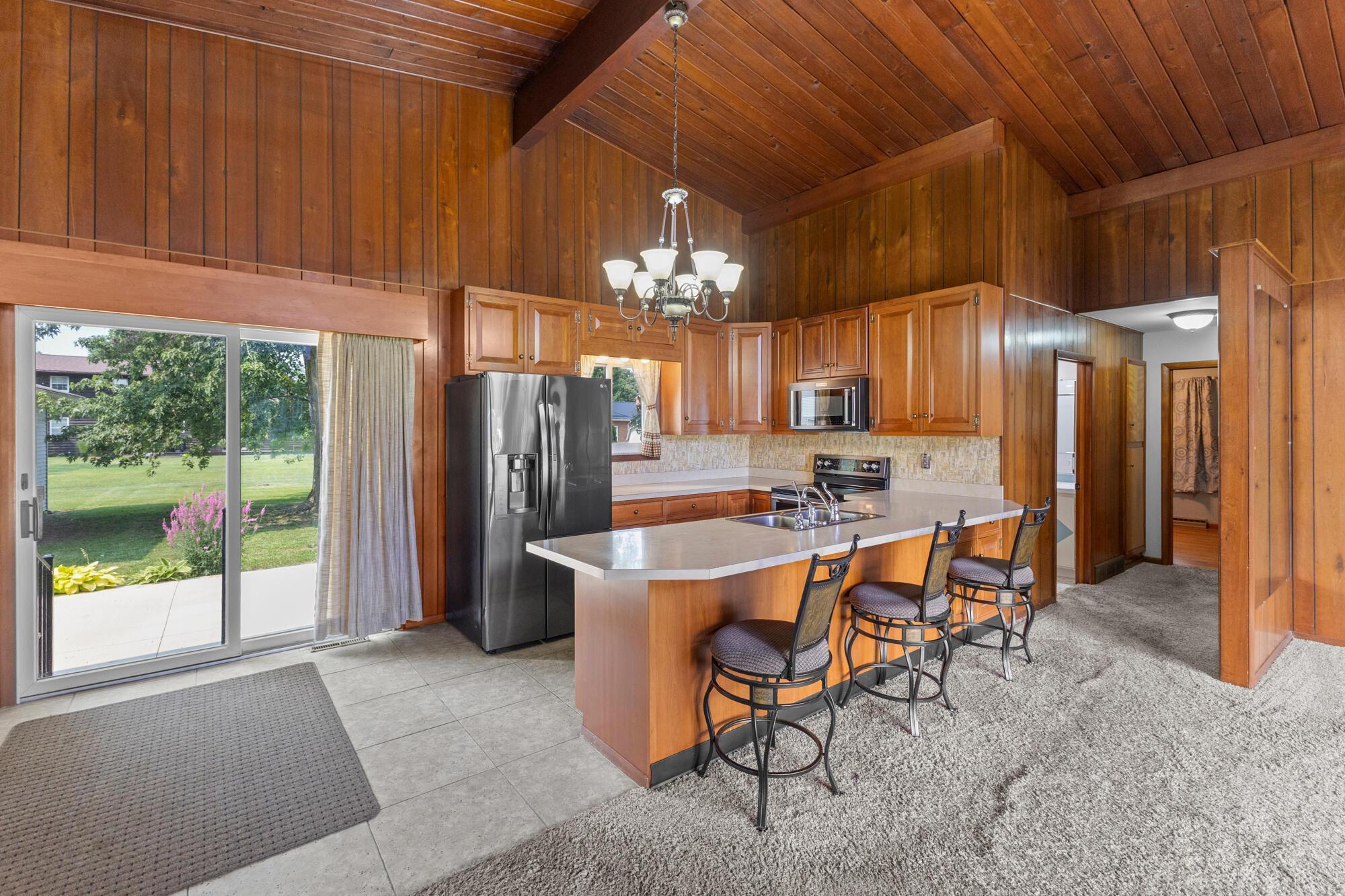 1120 Oakwood Road Marion, OH 43302 - Photo 10 of 57 Kitchen
