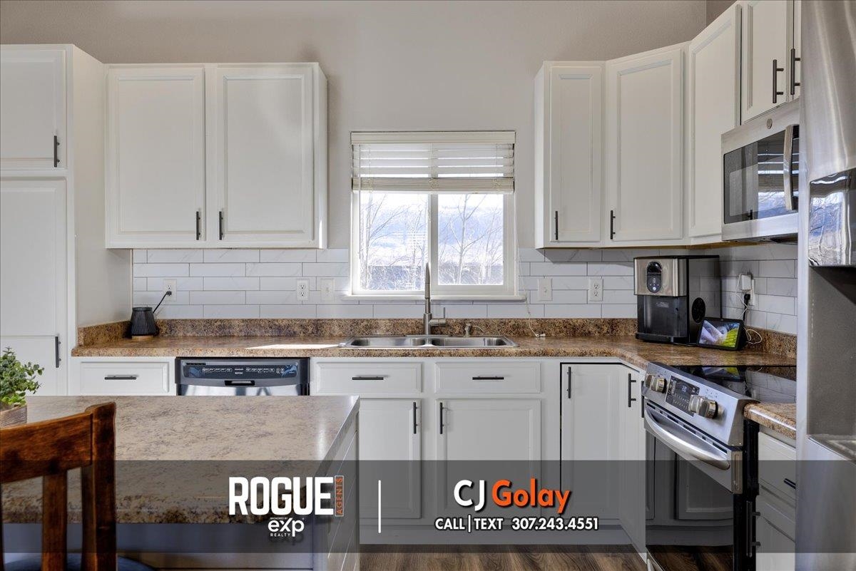 6775 Columbia River Road Casper, WY 82604 - Photo 14 of 49