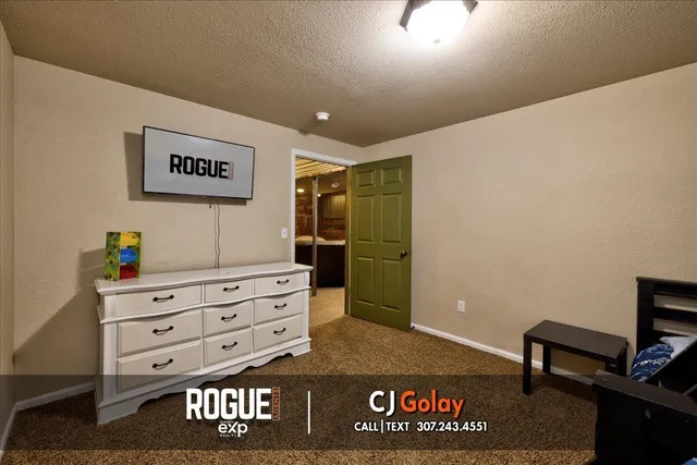 $450,000 | 6775 Columbia River Road, Casper, WY 82604