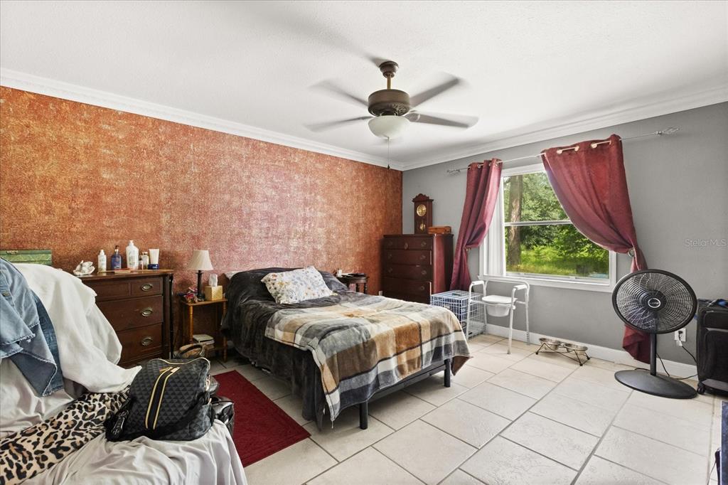 460 Hidden Ridge Drive Deltona, FL 32725 - Photo 12 of 36 Gallery Image 12