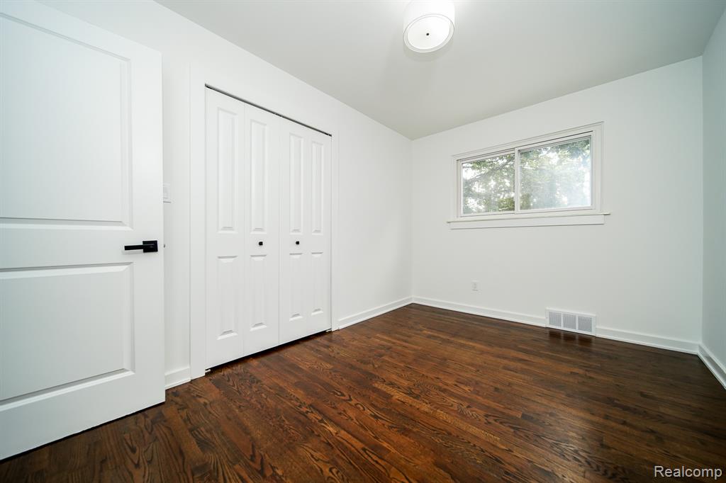 7382 Iron Gate Road Canton, MI 48187 - Photo 32 of 62