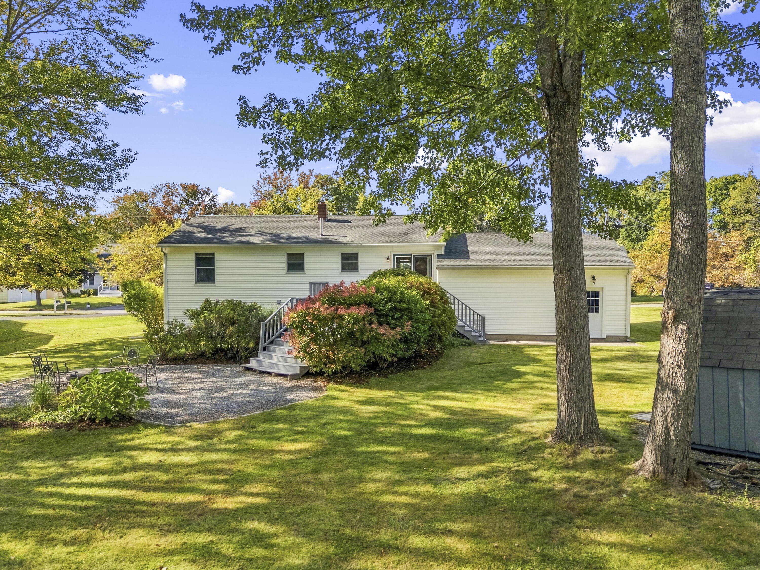 49 Buttonwood Road South Berwick, ME 03908 - Photo 38 of 55 2q 49 Buttonwood Rd_146