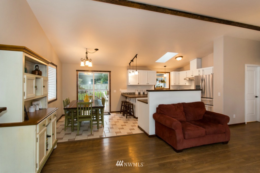 1331 Roma Road Bellingham, WA 98226 - Photo 5 of 24