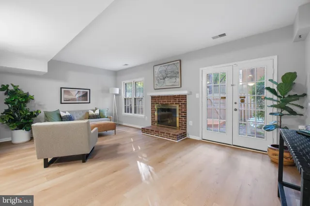 $723,900 | 16 South Manchester Street, Arlington, VA 22204
