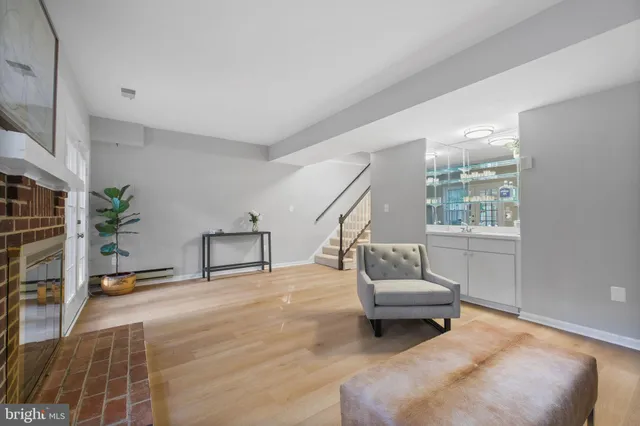 $723,900 | 16 South Manchester Street, Arlington, VA 22204