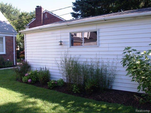 405 Roland Court Grosse Pointe, MI 48236 - Photo 26 of 27 Side Garage