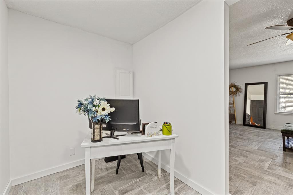 12414 Fort King Road Dade City, FL 33525 - Photo 31 of 60 a view of a workspace with furniture