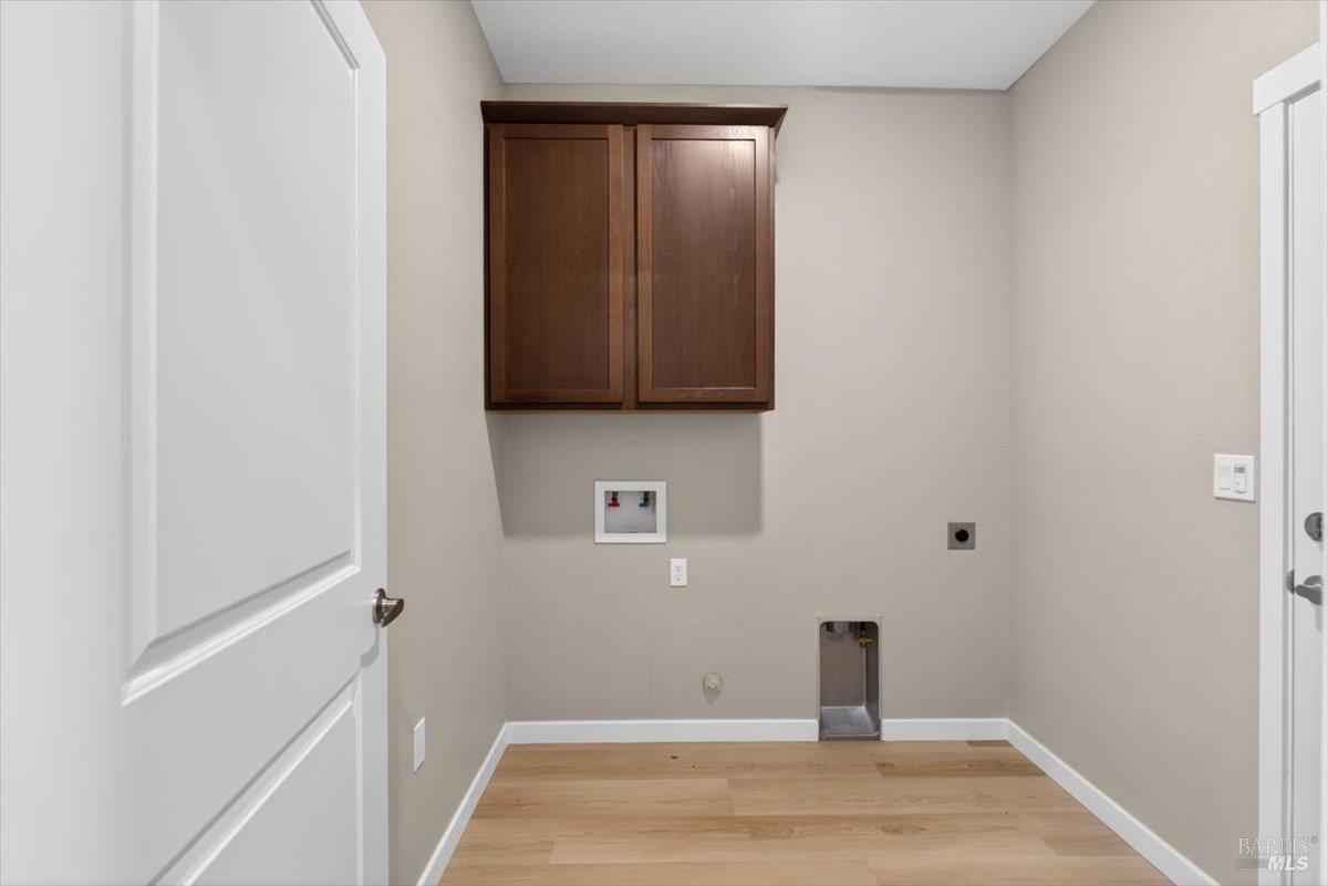2275 Revival Lane Rio Vista, CA 94571 - Photo 21 of 31 a view of a hallway
