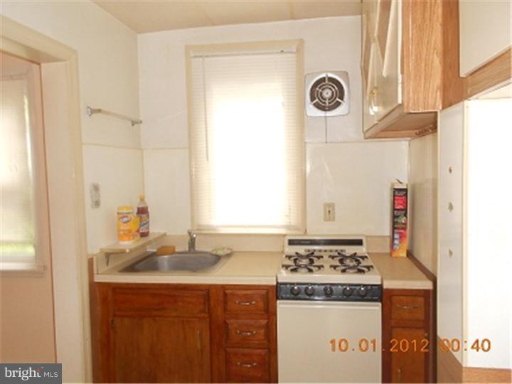 119 Margate Road Upper Darby, PA 19082 - Photo 5 of 13 Kitchen