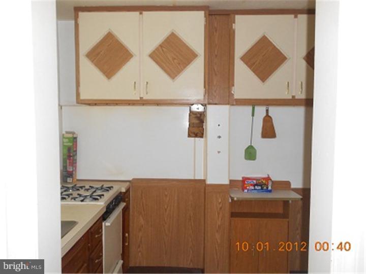 119 Margate Road Upper Darby, PA 19082 - Photo 6 of 13 Kitchen
